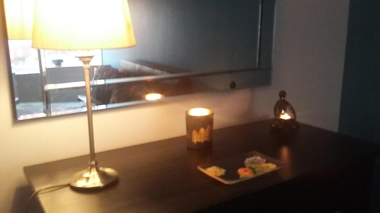 Edinburgh Two Bedroom Apartment With Free Side Street Parking 24 Hours Zewnętrze zdjęcie