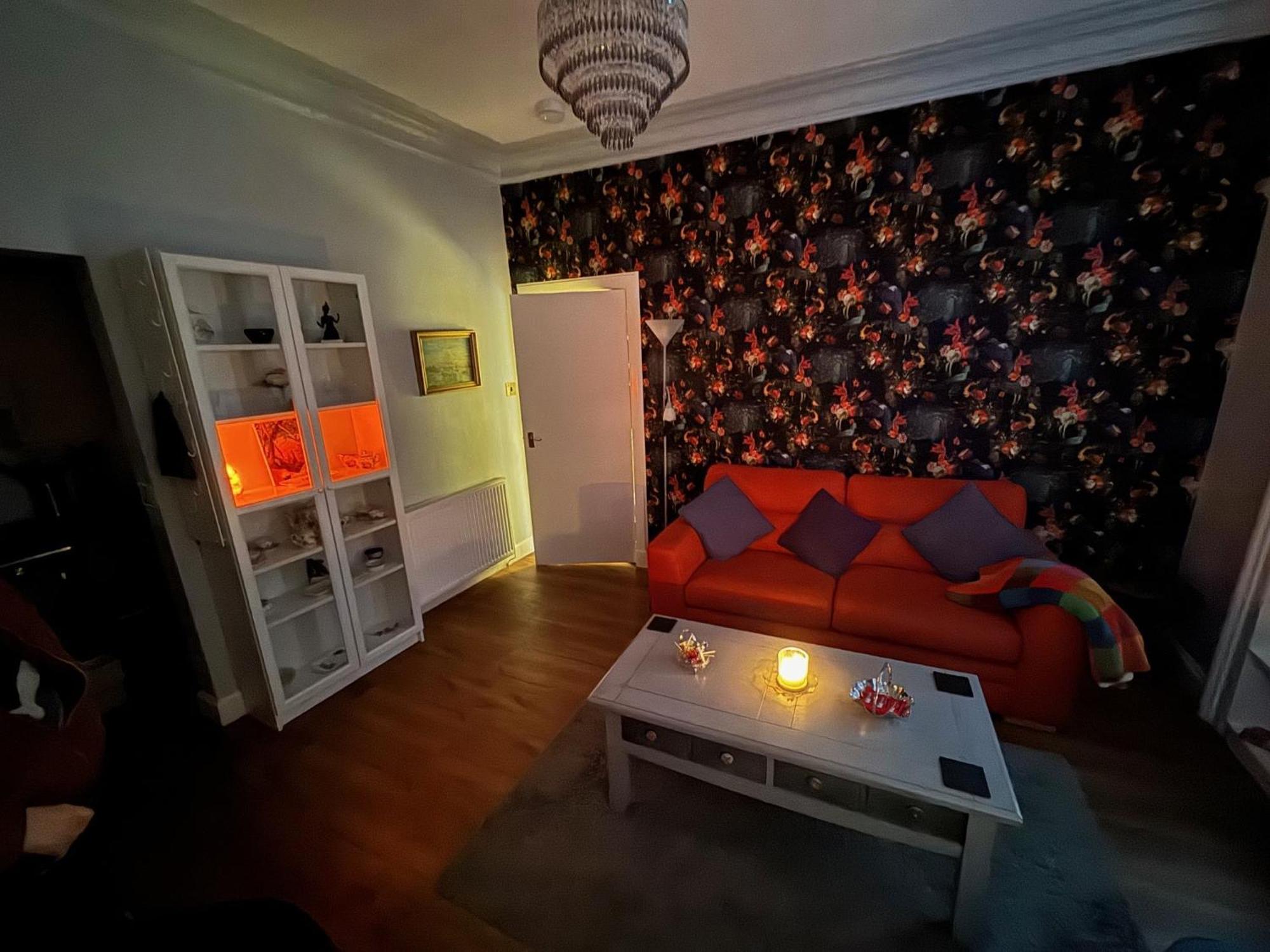 Edinburgh Two Bedroom Apartment With Free Side Street Parking 24 Hours Zewnętrze zdjęcie