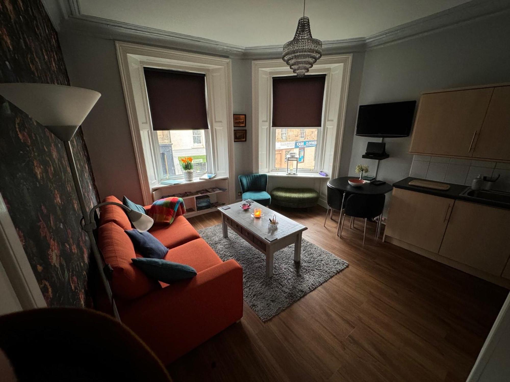 Edinburgh Two Bedroom Apartment With Free Side Street Parking 24 Hours Zewnętrze zdjęcie